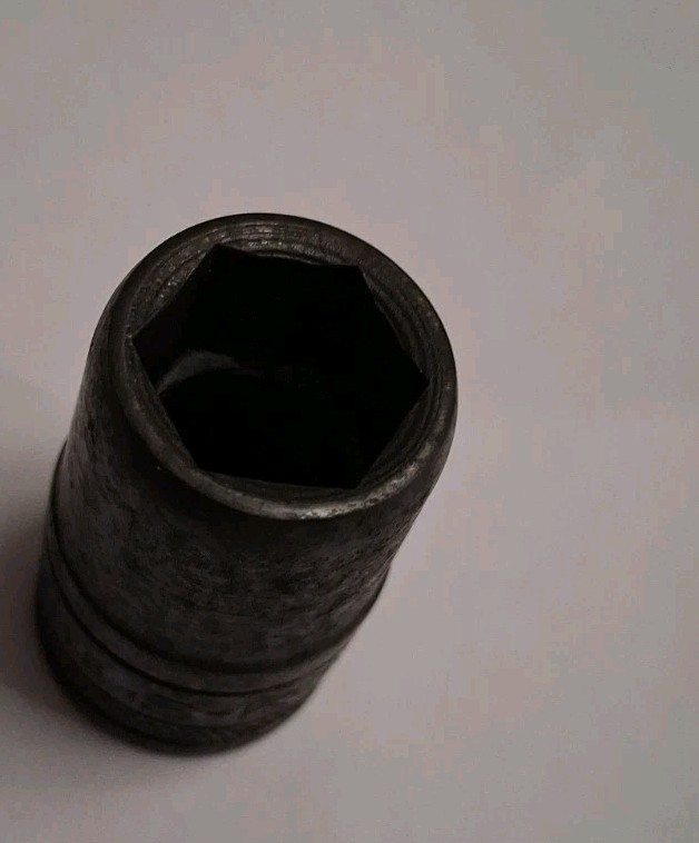 Vintage S-K 9/16” Socket 1/2” Drive 6 Pts No. 40118 USA Weathered!