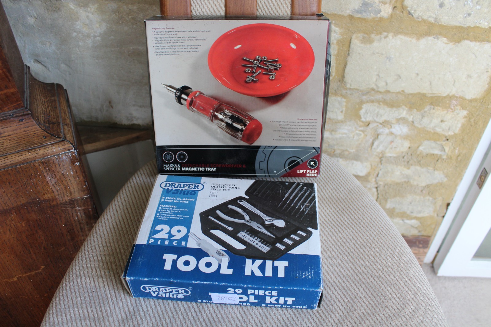 Draper 29 piece Tool kit and M&S detachable screwdriver & Magnetic tray – unused