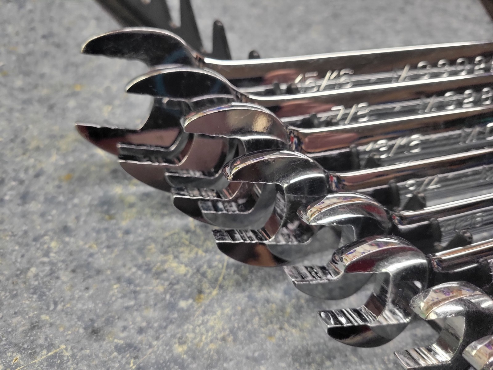 Matco 13-Piece SAE 12-Point Combination Wrench Lot 1/4 – 15/16″