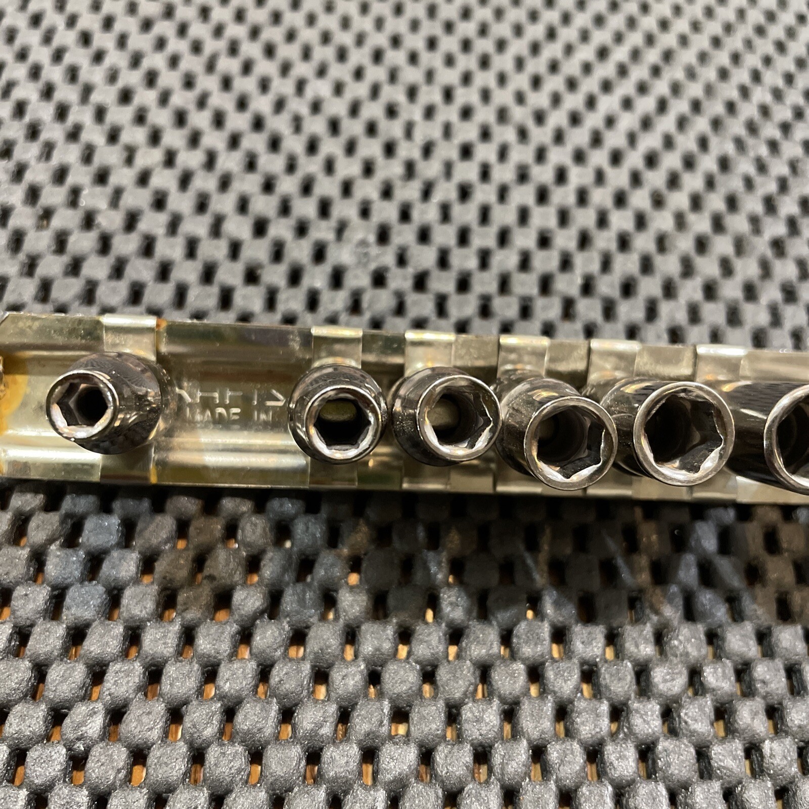 VTG CRAFTSMAN -G2- ¼” DRIVE SOCKET SET 11-PIECE 5/32 TO 9/16” MADE IN USA 6-POIN
