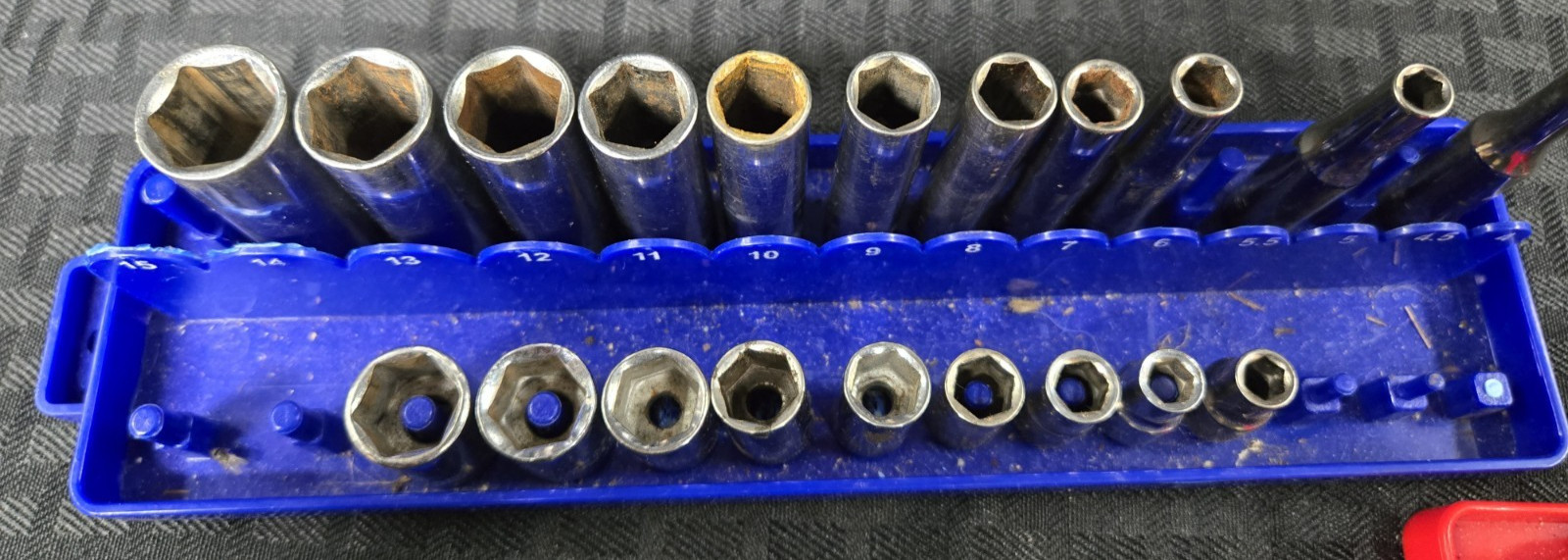 Craftsman 1/4 in. Drive SAE and Metric 6 and 12 Point Deep Chrome Socket Set