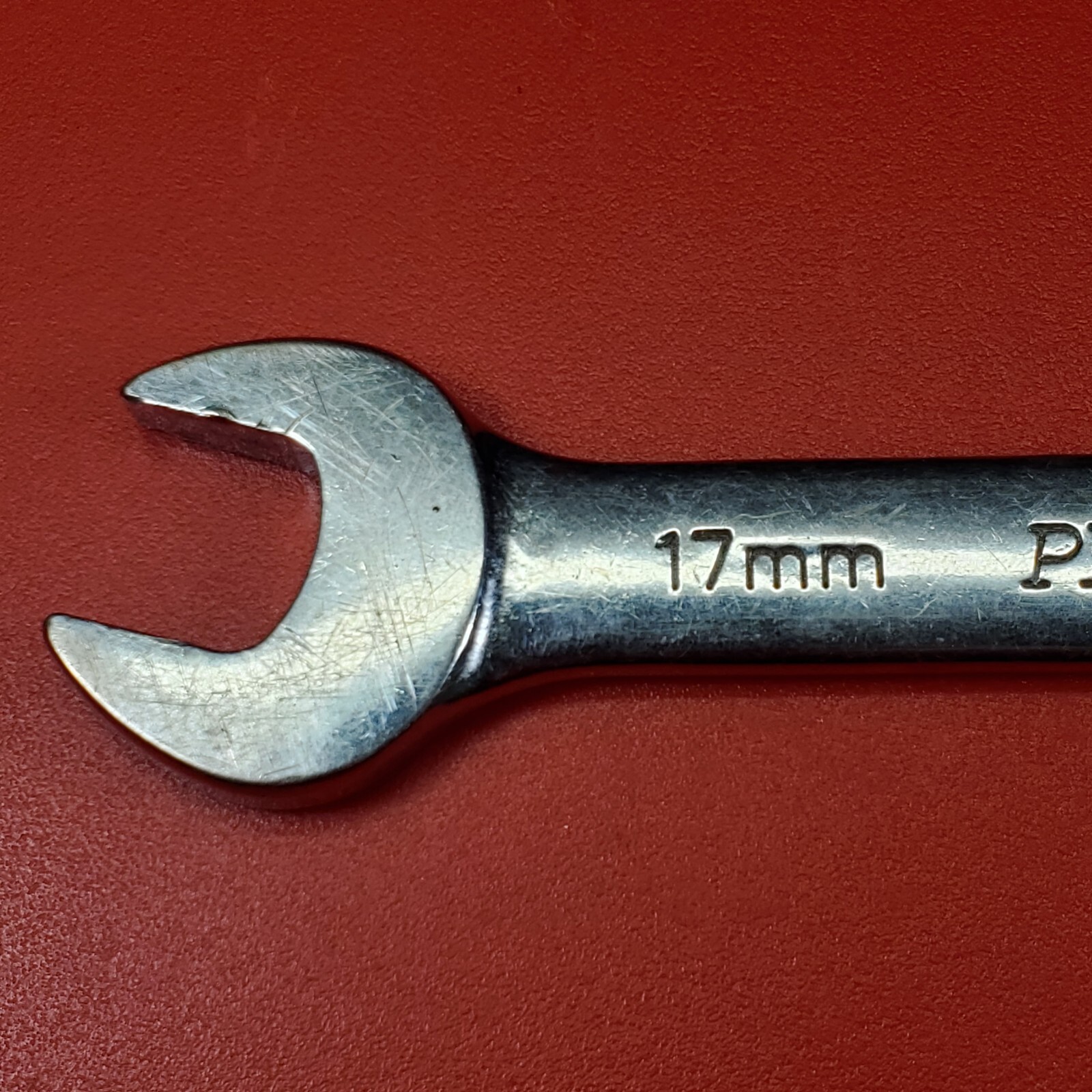Pittsburg Pro 17mm 12 Point Ratcheting Combination Wrench