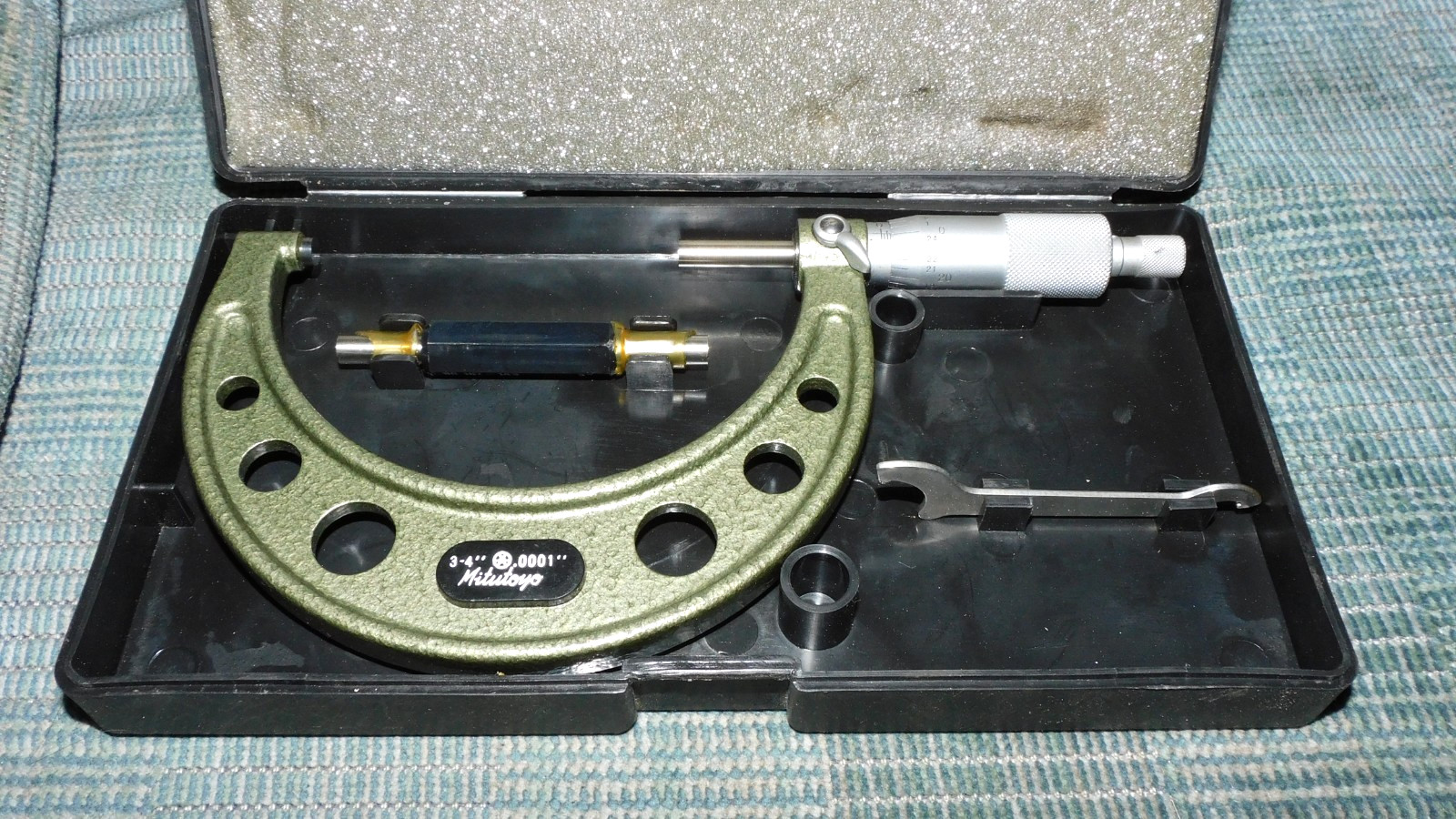 Mitutoyo 103-180 103 Series 3 to 4″ SAE Mechanical Outside Micrometer, Beautiful
