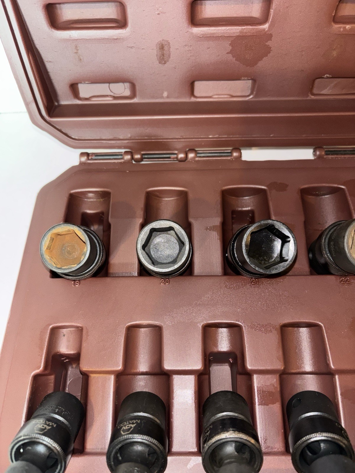 Matco Tools 13 Pc 1/2″ Metric 6 Pt ADV Universal Impact Socket Set – SCUPM136V