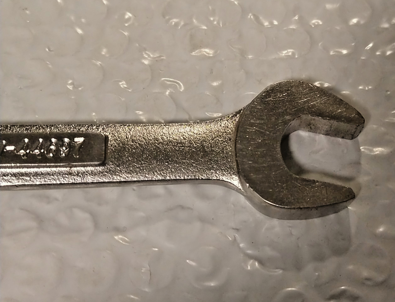 CRAFTSMAN TOOLS USA VV44697, 5/8″ COMBINATION WRENCH, 7.75″ LONG, 12 POINT.
