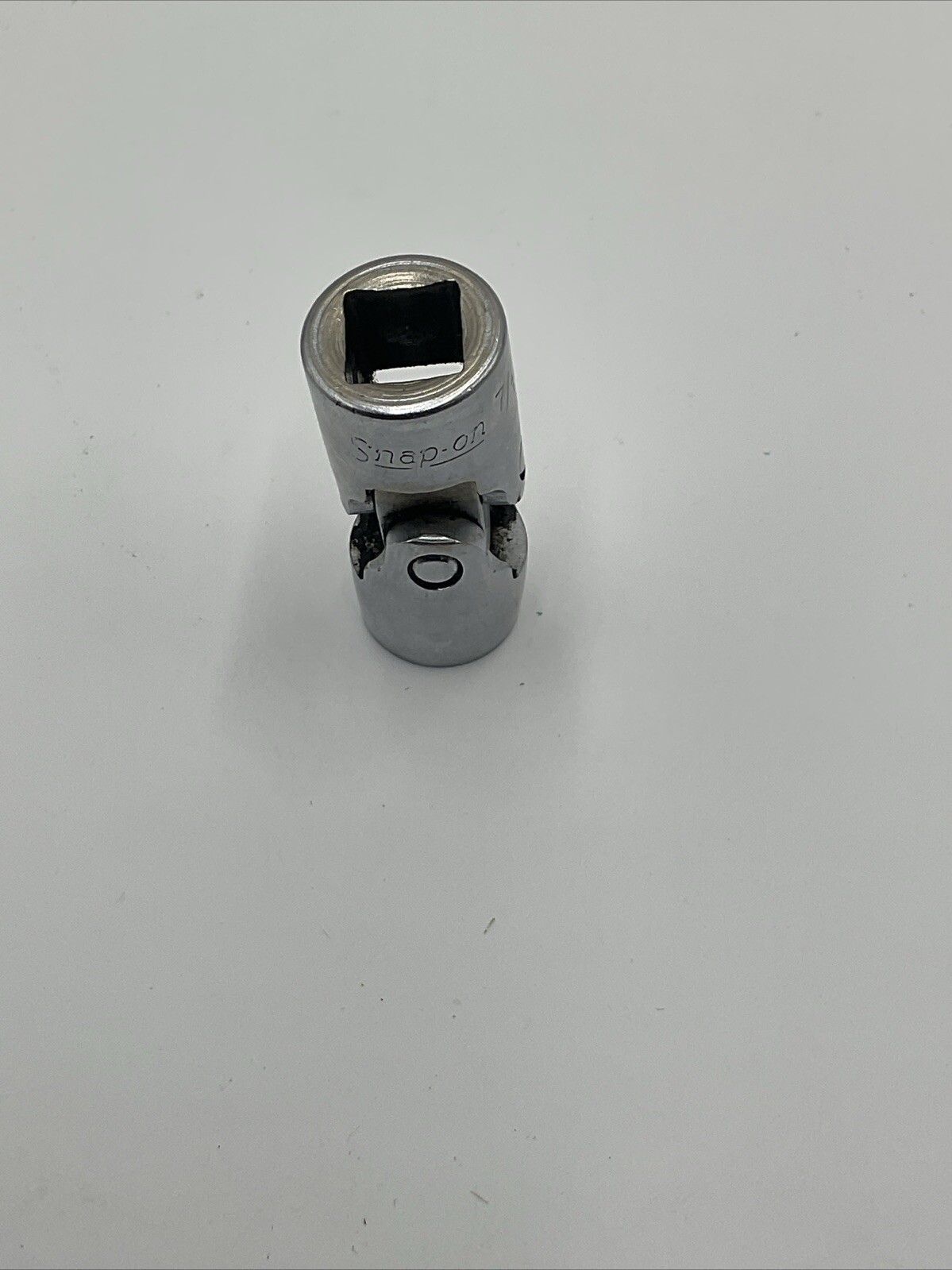 Snap-on 3/8″ Drive 12 Point 7/16” Shallow Swivel Socket SAE FVU14 USA !!! S1