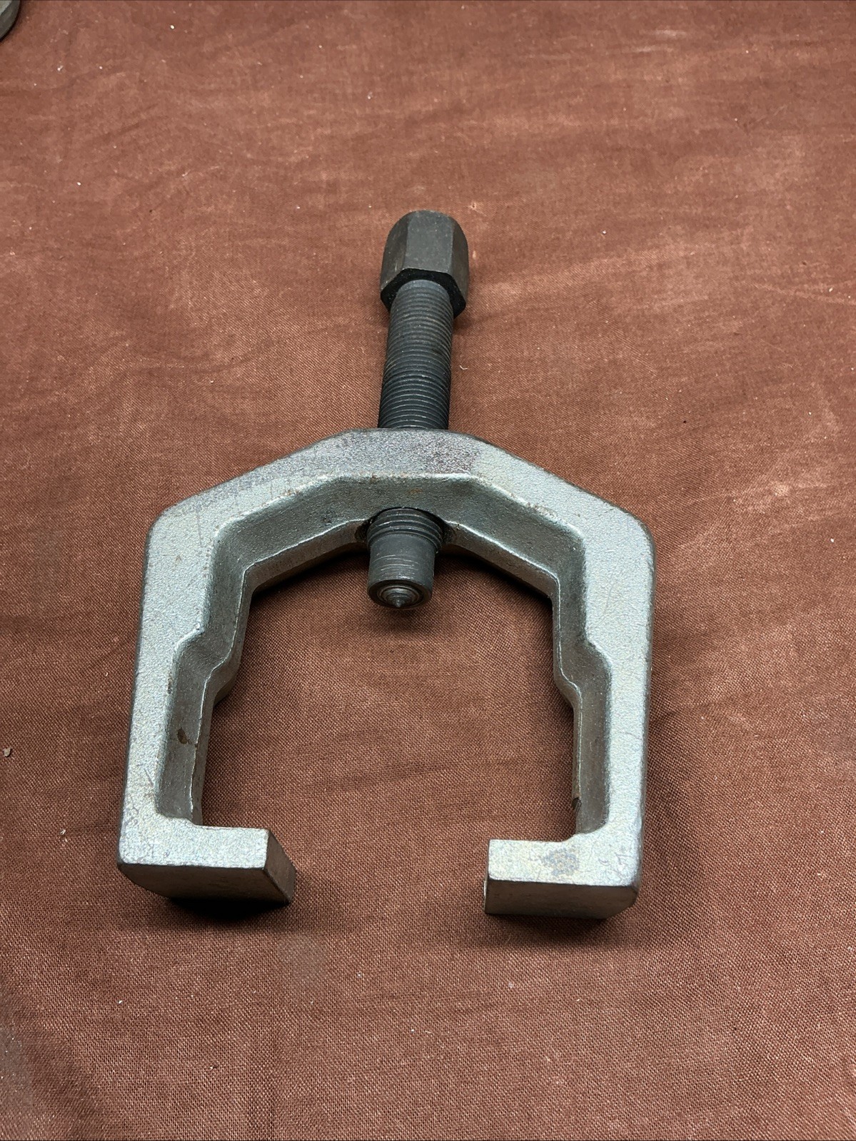 Pitman Arm or Tie Rod End Puller Separator Tool 1-11/32 inch (33mm)