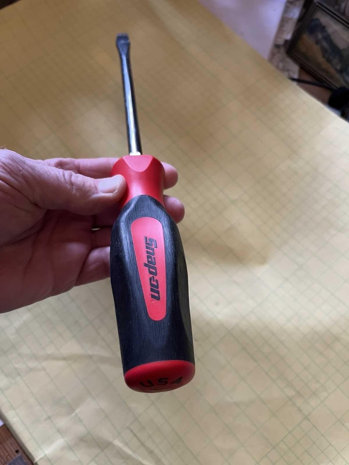 Snap On Flat Slotted Screwdriver Full Size SGD8B Classic Red Colour Soft Grip