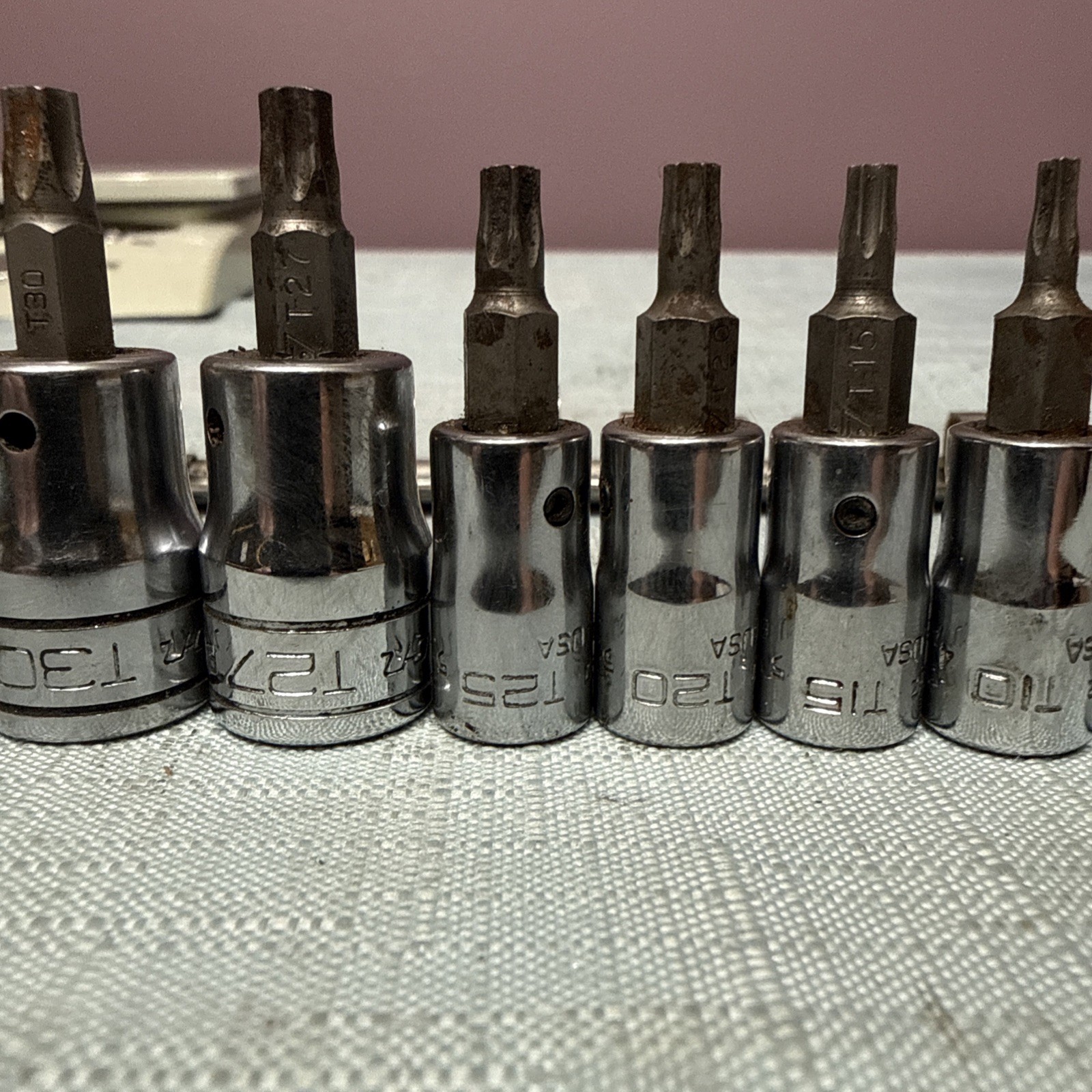 Snap-on 12 Piece 1/4″ 3/8″ 1/2″ Drive Torx Socket Set T8 to T55 Read