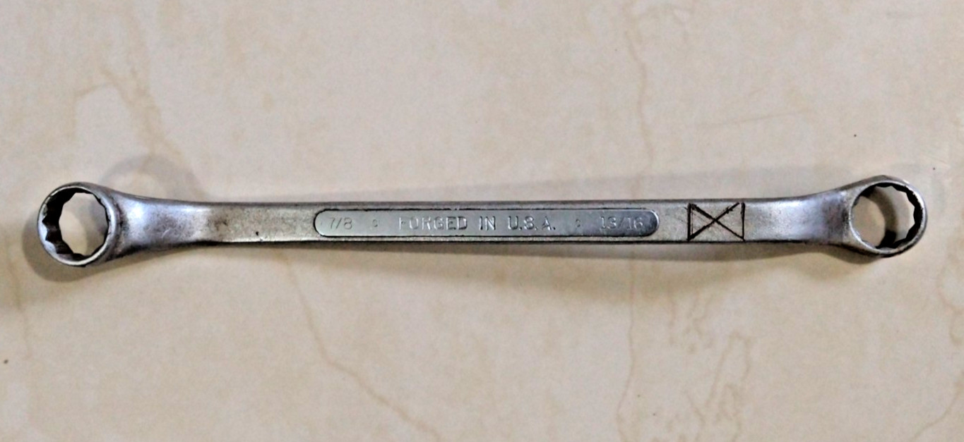 CRAFTSMAN TOOLS USA V, 13/16″ x 7/8″ DBL. BOX WRENCH, 12.5″ LONG, 12 POINT.