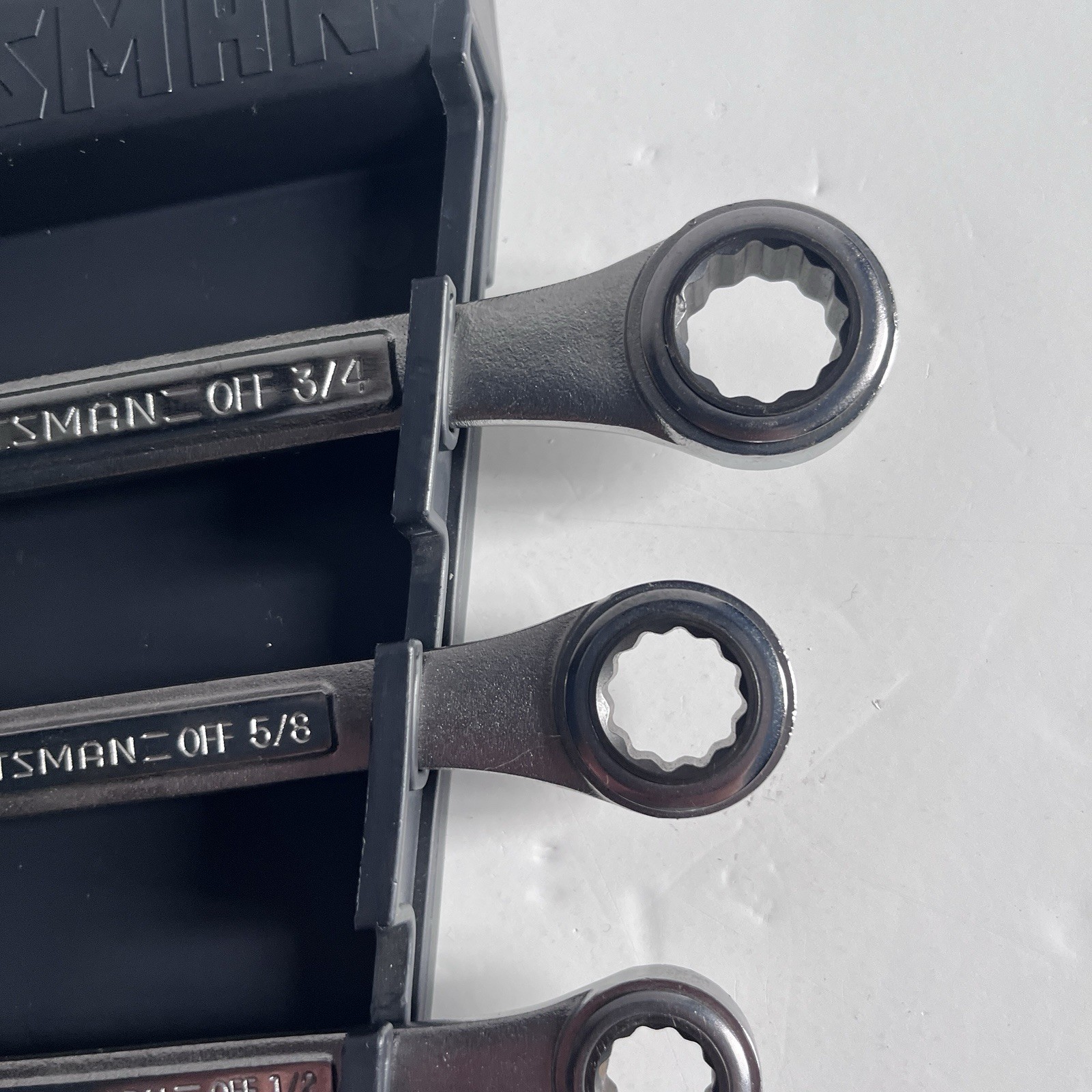 Craftsman USA 42446 SAE 5/16″-3/4″ Ratcheting Double Box Wrench Set