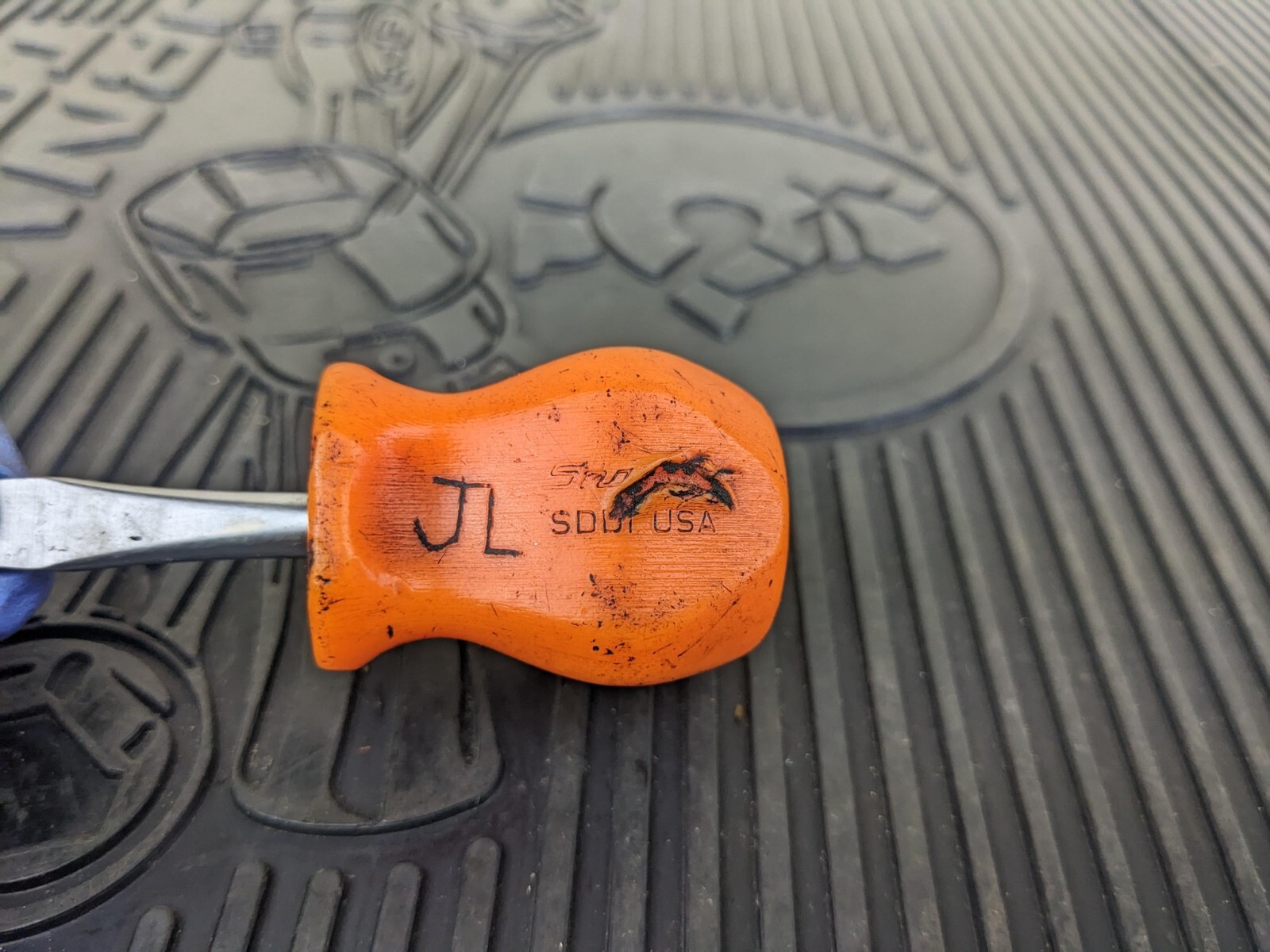 #bd910 Snap On SDD1 Stubby Screwdriver Flat Tip-Orange Hard Handle
