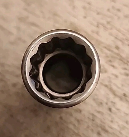 Craftsman USA 15mm Socket 12 Point 1/2″ Drive Inverted G2 44236
