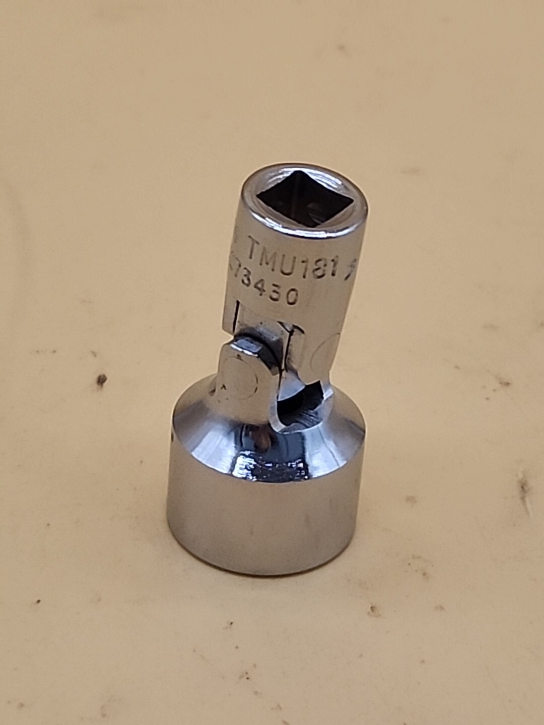 Snap-on Tools 1/4″ Drive 9/16″ SAE Chrome 12 POINT Swivel Socket TMU181 USA