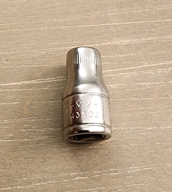 Craftsman USA 6mm Socket 6 Point 1/4″ Drive -VV- 43502 (Top Knurl M/M)