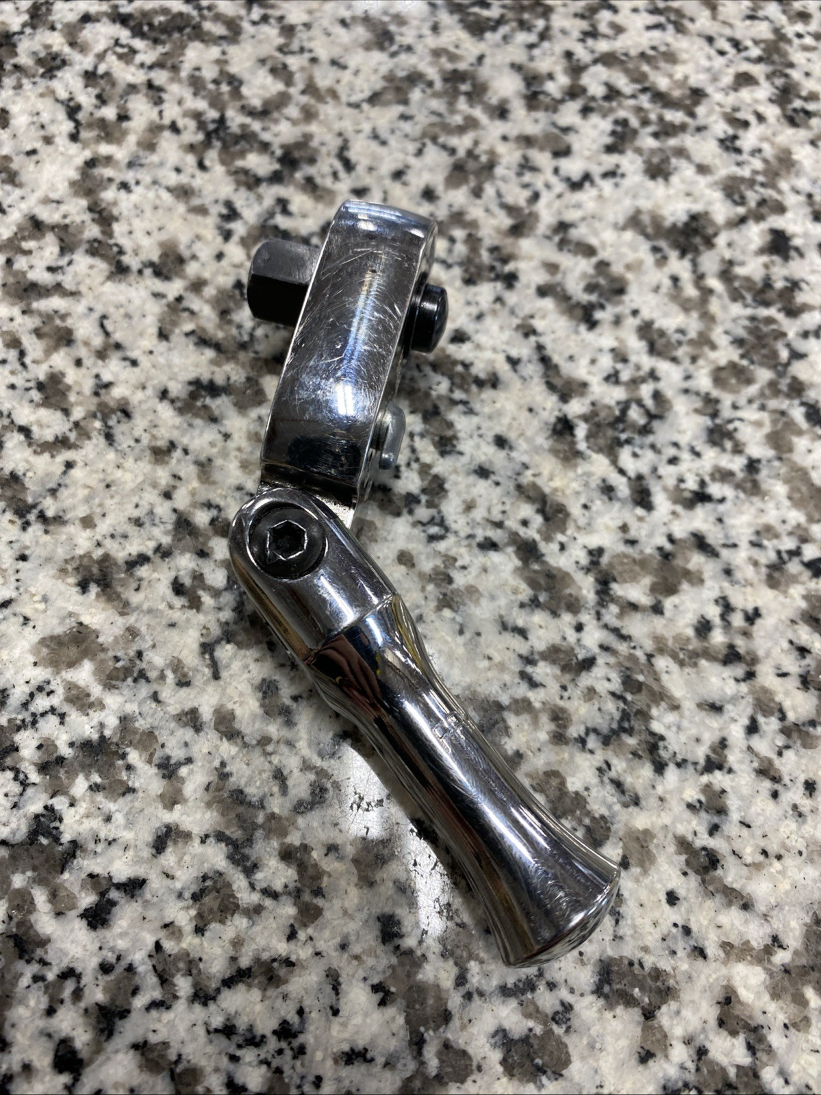Snap-on Tools USA 3/8″ Drive Stubby Quick Release Flex Head Ratchet FRKF80A