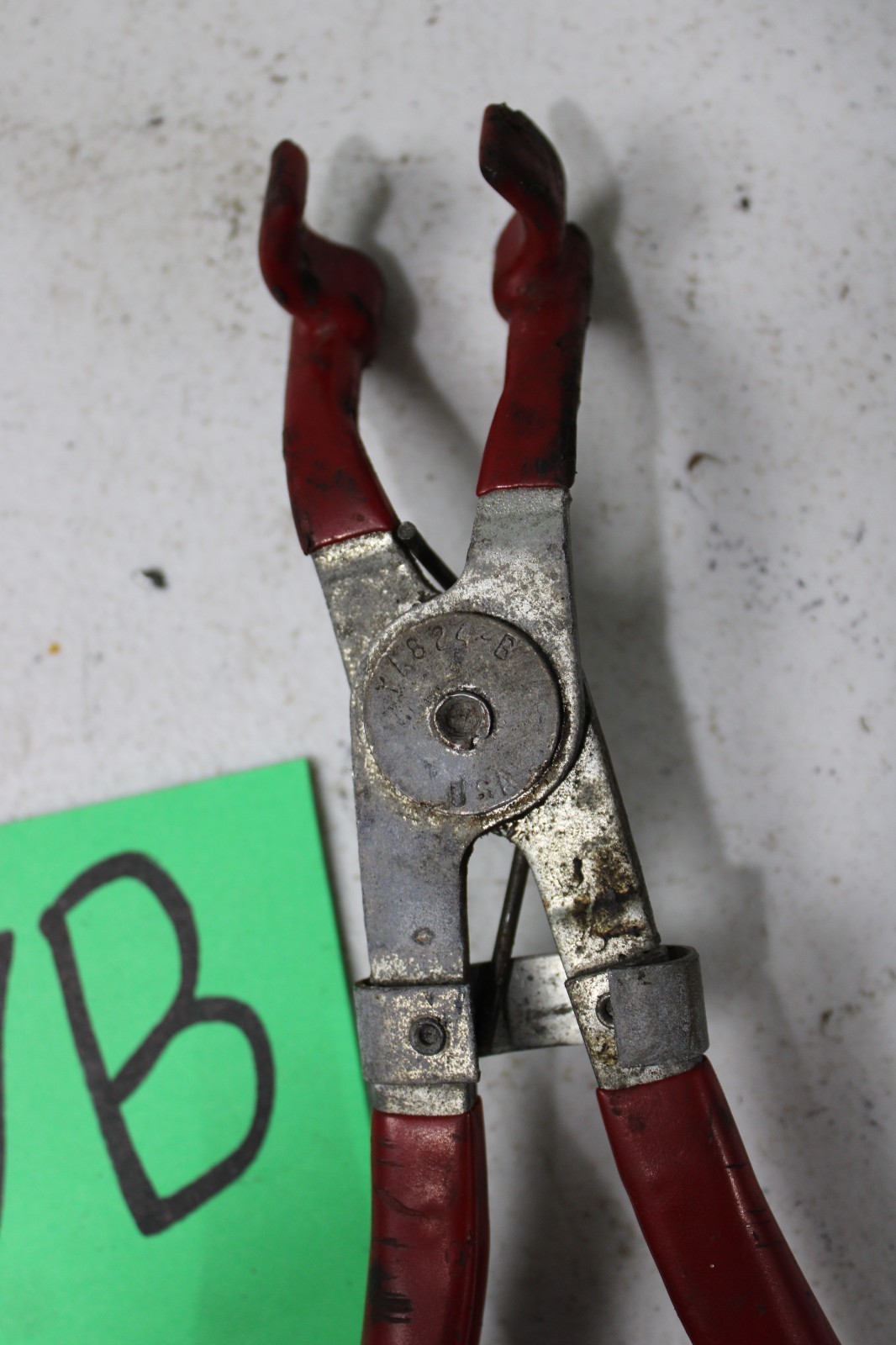 Blue Point spring loaded spark plug wire boot pliers red handles YA824A USA