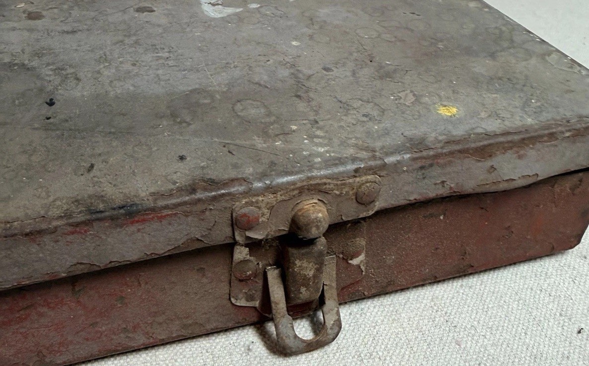 SK Tools 1/2” Drive Metal Case With 15/16” 1” 1-1/16” 1-1/8” USA Sockets Vintage