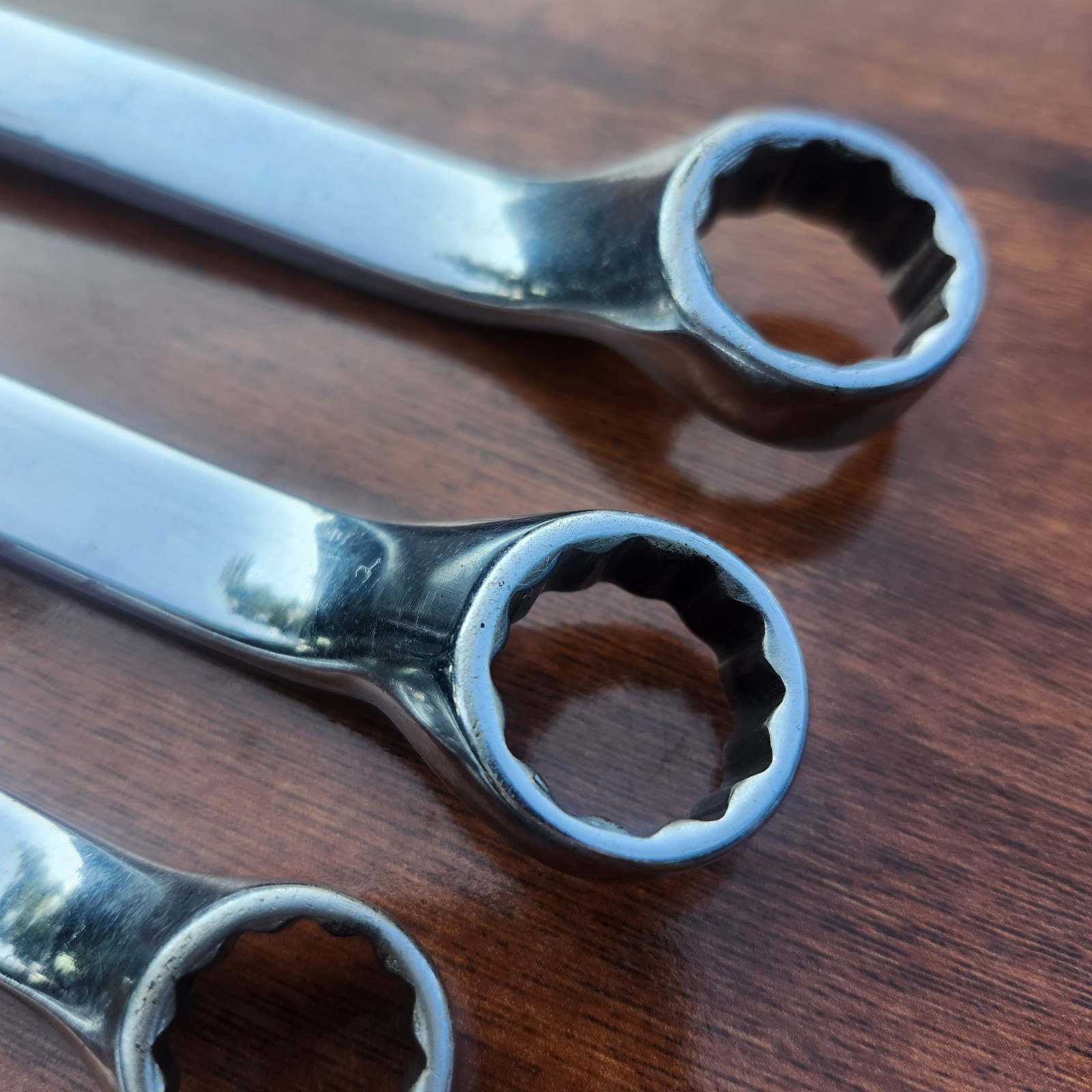 Snap On XBM1011-1719 10-19mm 12 Point 6 Piece 10° Offset Box End Wrench Set USA