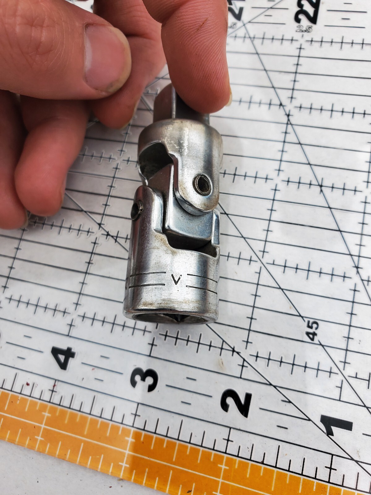 Craftsman USA 1/2″ Drive Universal Joint Swivel #4425 =V= Series Socket Ratchet