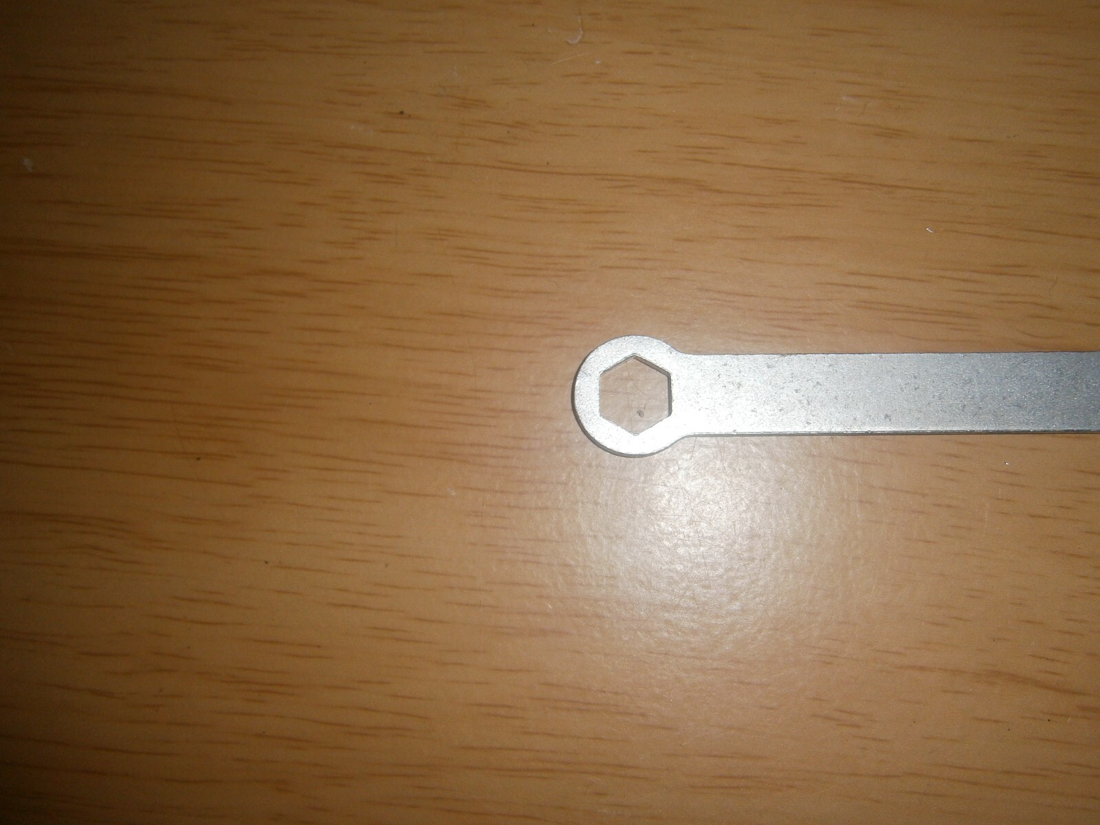 Vintage silver tone spanner. 10mm & 15mm ends.(E6d)