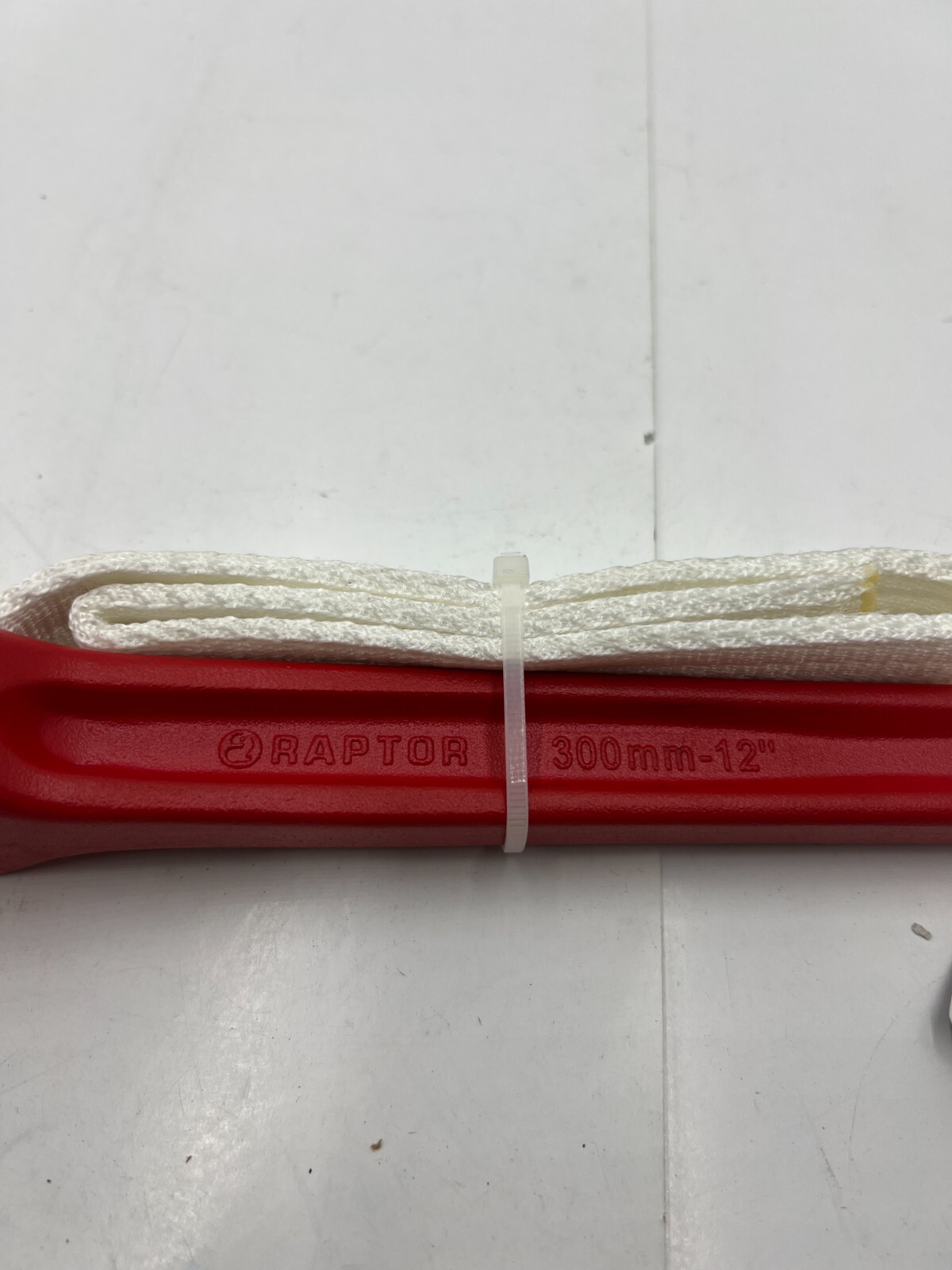 Raptor Tools Aluminum Strap Wrench 12″ RAP11312 Pipe Capacity: 5 in