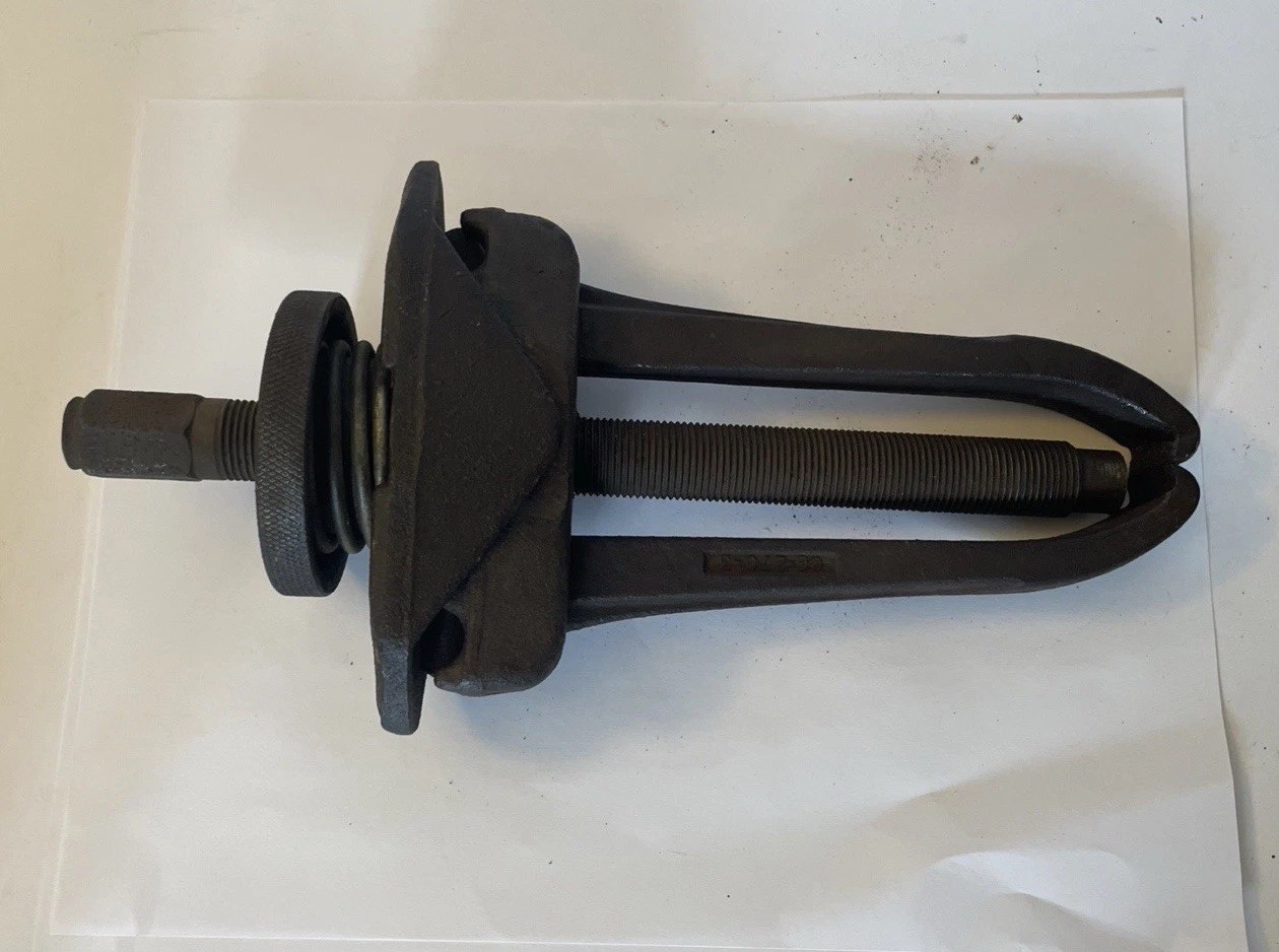 Bluepoint 2 jaw Bearing Gear Puller Pressure CG-270 and Arms CG-270-3 USA