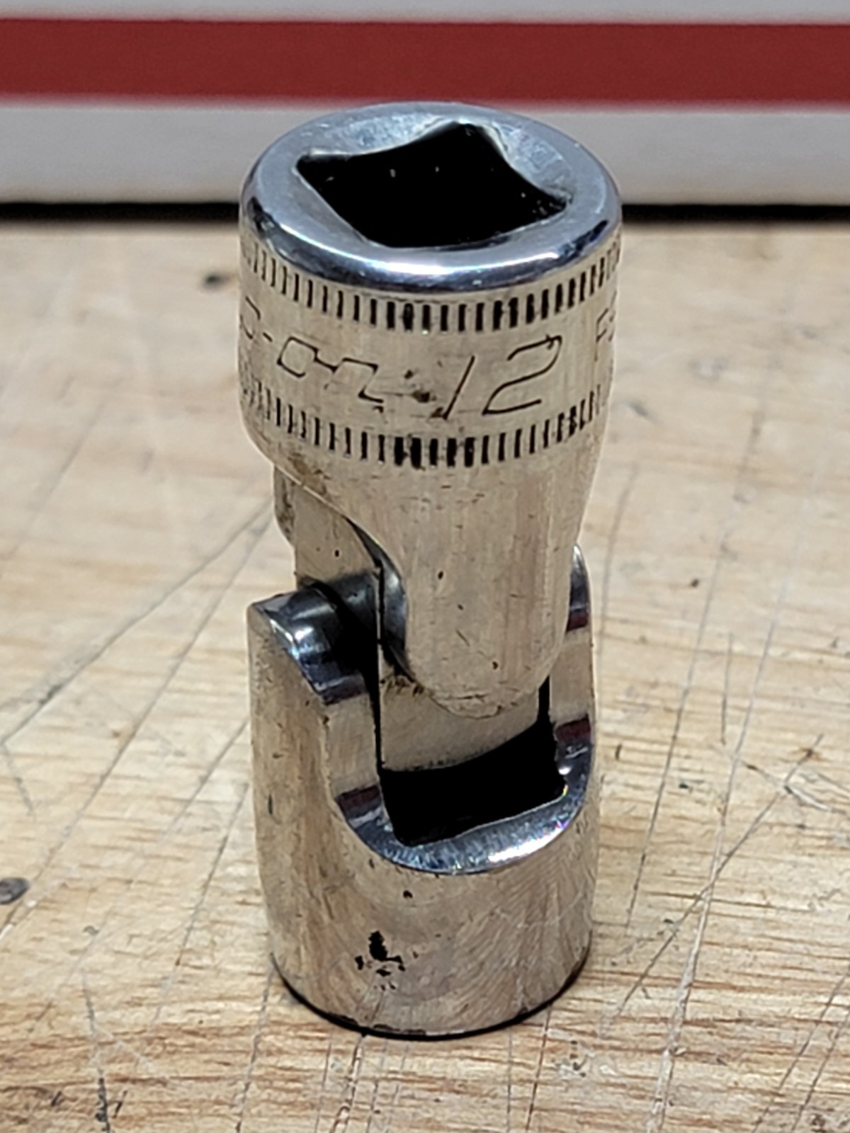 Snap-on Tools USA FSUM12A 3/8″ Drive 12mm 6PT Point Universal Swivel Socket