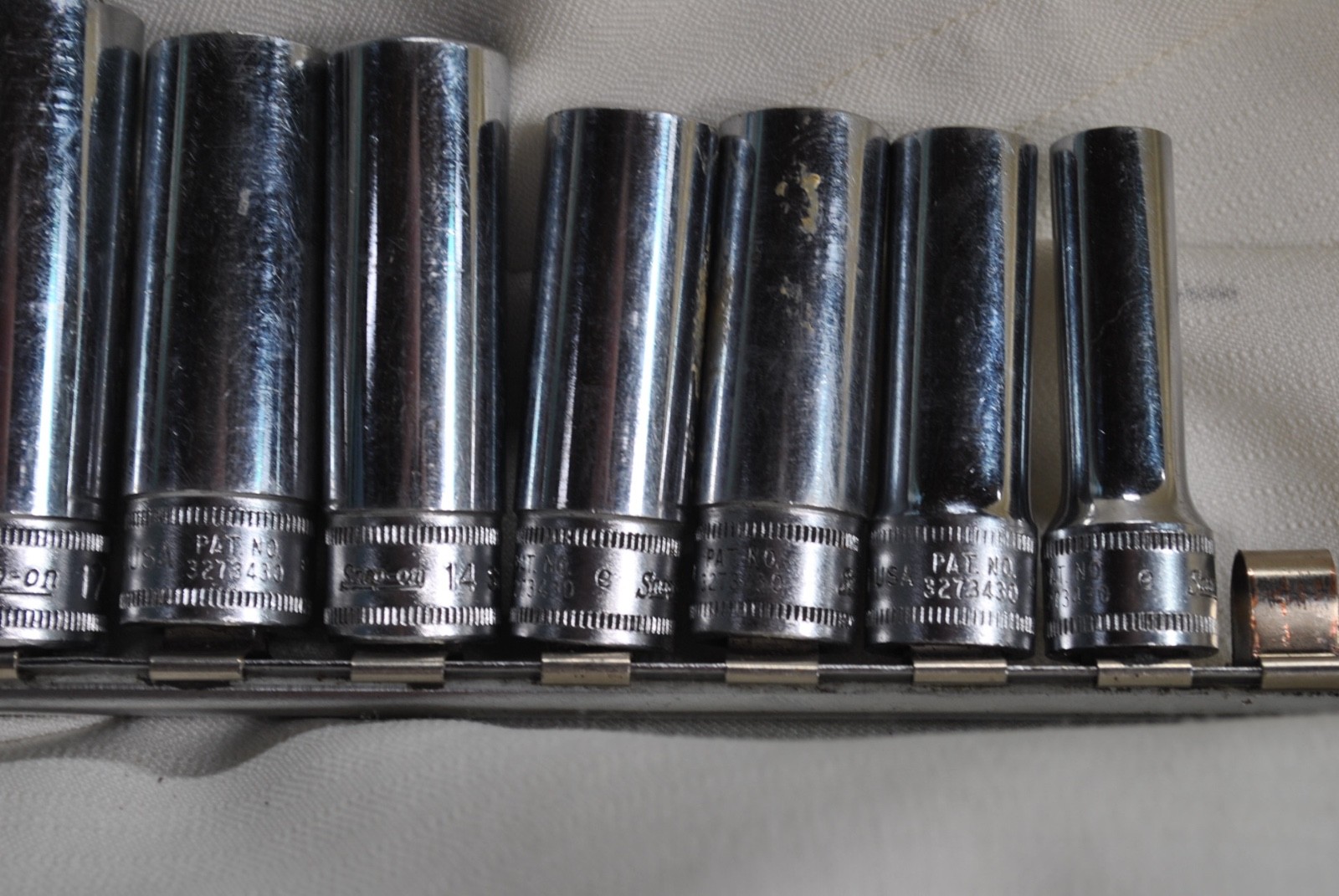 Lot of 9 Snap On 3/8″ Drive 6PT Metric Deep Chrome Socket SFSM9-SFSM19.