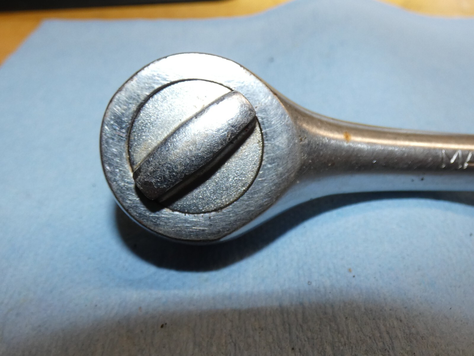 Mac Tools Vintage 7.5″ 3/8″ Drive Round Head Ratchet Knurled Handle X8R
