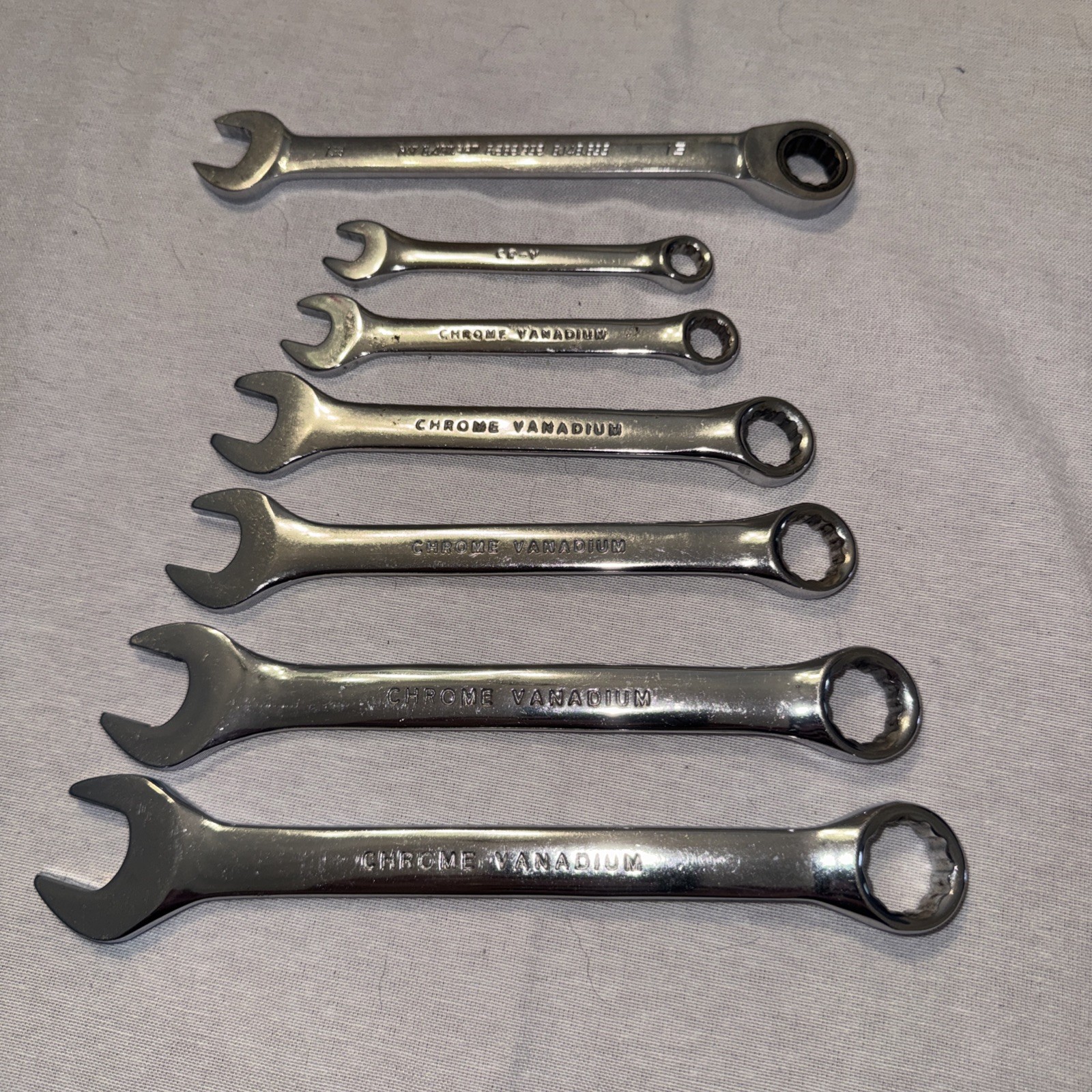 Set of 6 Pittsburgh metric universal combination standard and metric in one wren