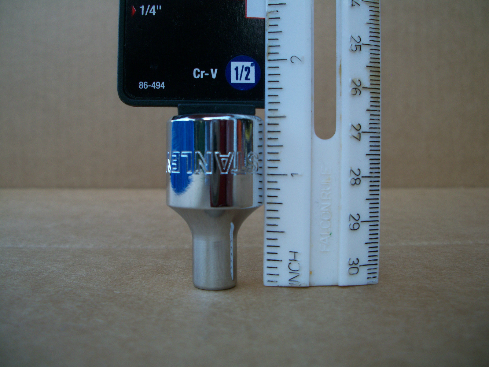 NEW STANLEY 1/2 in Drive 1/4 Inch MAX DRIVE 12 POINT SOCKET