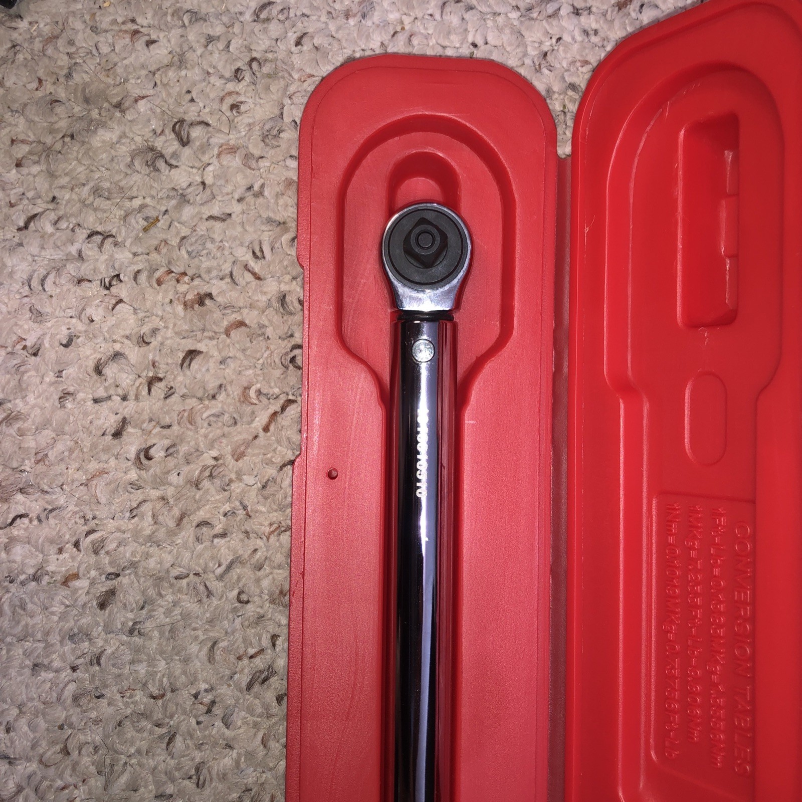 K-Tool 72143 3/8″ Drive Click Long Torque Wrench, 10-100 ft/lb Capacity w/ Case