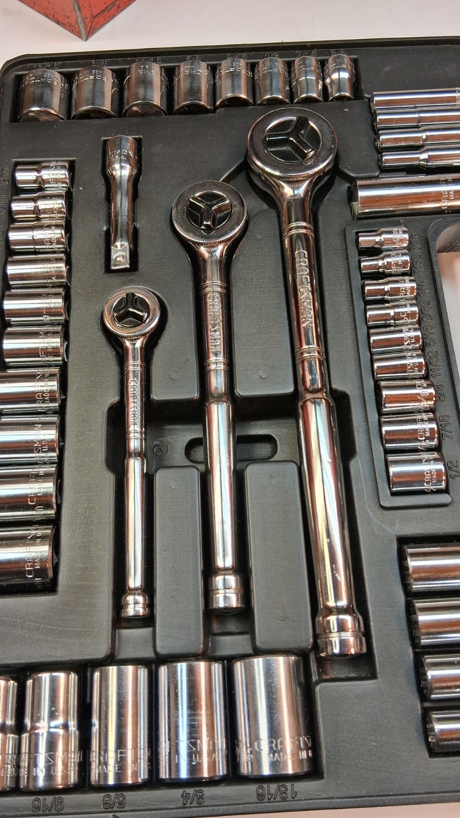 VTG CRAFTSMAN 82PC EE SERIES 1/4″,3/8″, & 1/2″ DRIVE METRIC/SAE SOCKET SET
