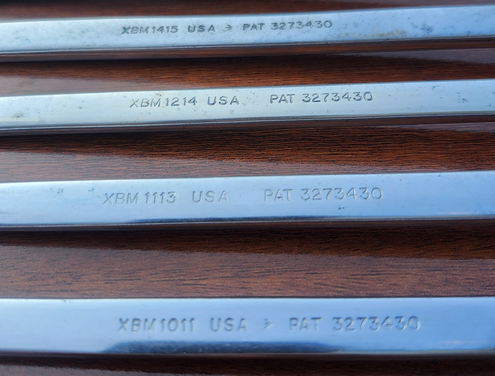 Snap On XBM1011-1719 10-19mm 12 Point 6 Piece 10° Offset Box End Wrench Set USA