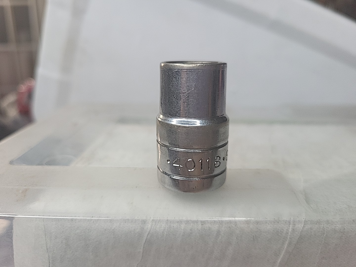 SK 40118 9/16″ Socket 1/2″ Drive 6 Point Shallow Polished Chrome USA