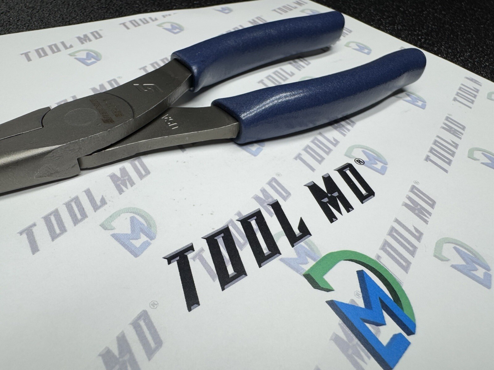 Snap-on Tools USA NEW POWER BLUE 8″ Talon Soft Grip Needle Nose Pliers 96ACF