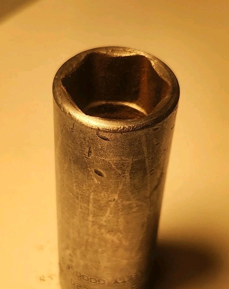 Snap-on Tools 3/8″ Drive 11/16″ SAE Deep 6PT Deep Impact Socket SIMF220 USA