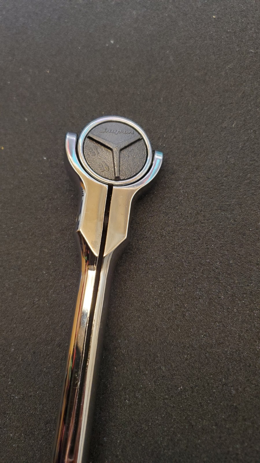 Snap On Tools NEW FHNF100 3/8″ Drive Red Soft Grip Round Swivel Head Ratchet USA