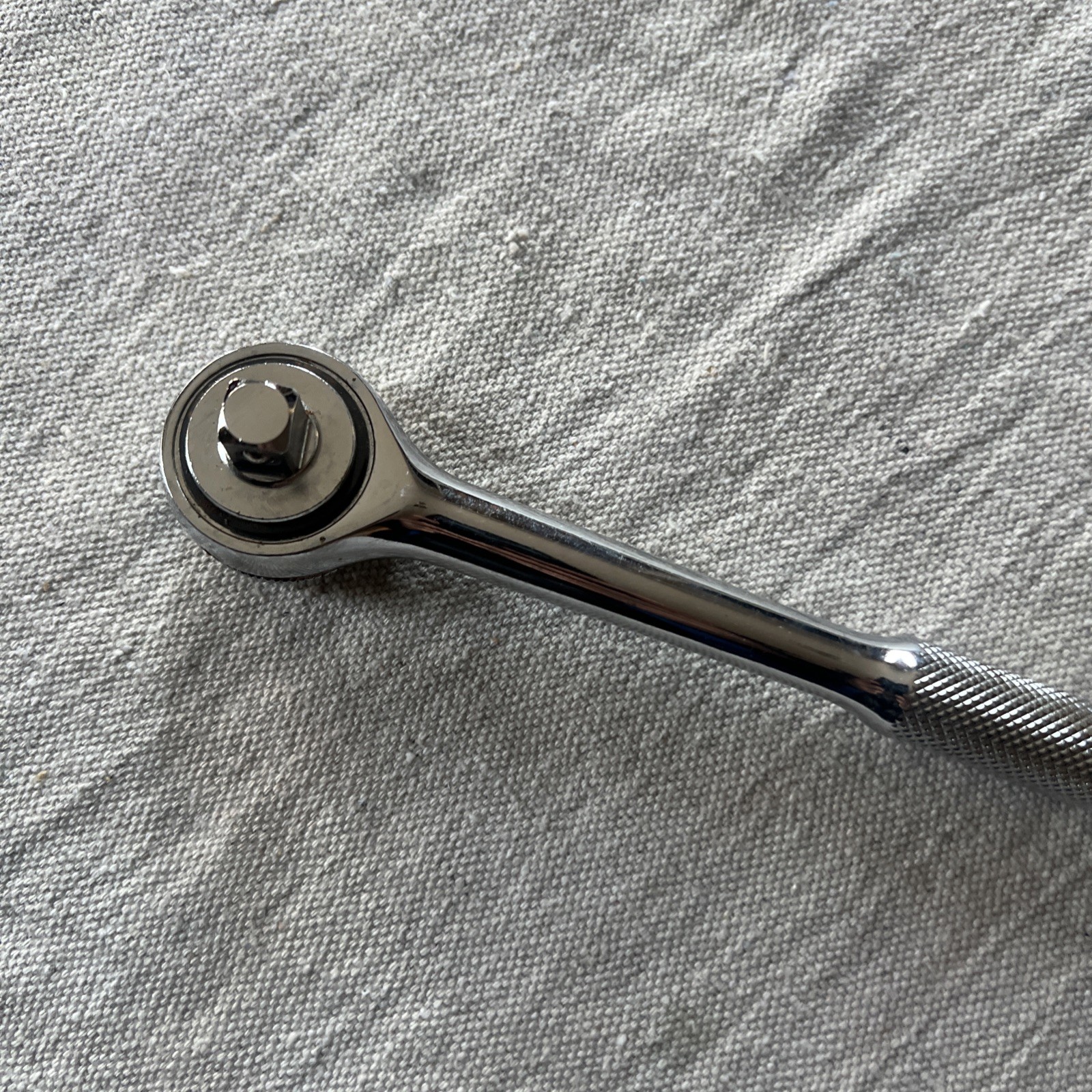 Stanley 3/8″ Drive Thumb Wheel Socket Knurled Grip Ratchet 7.75″ 87-715