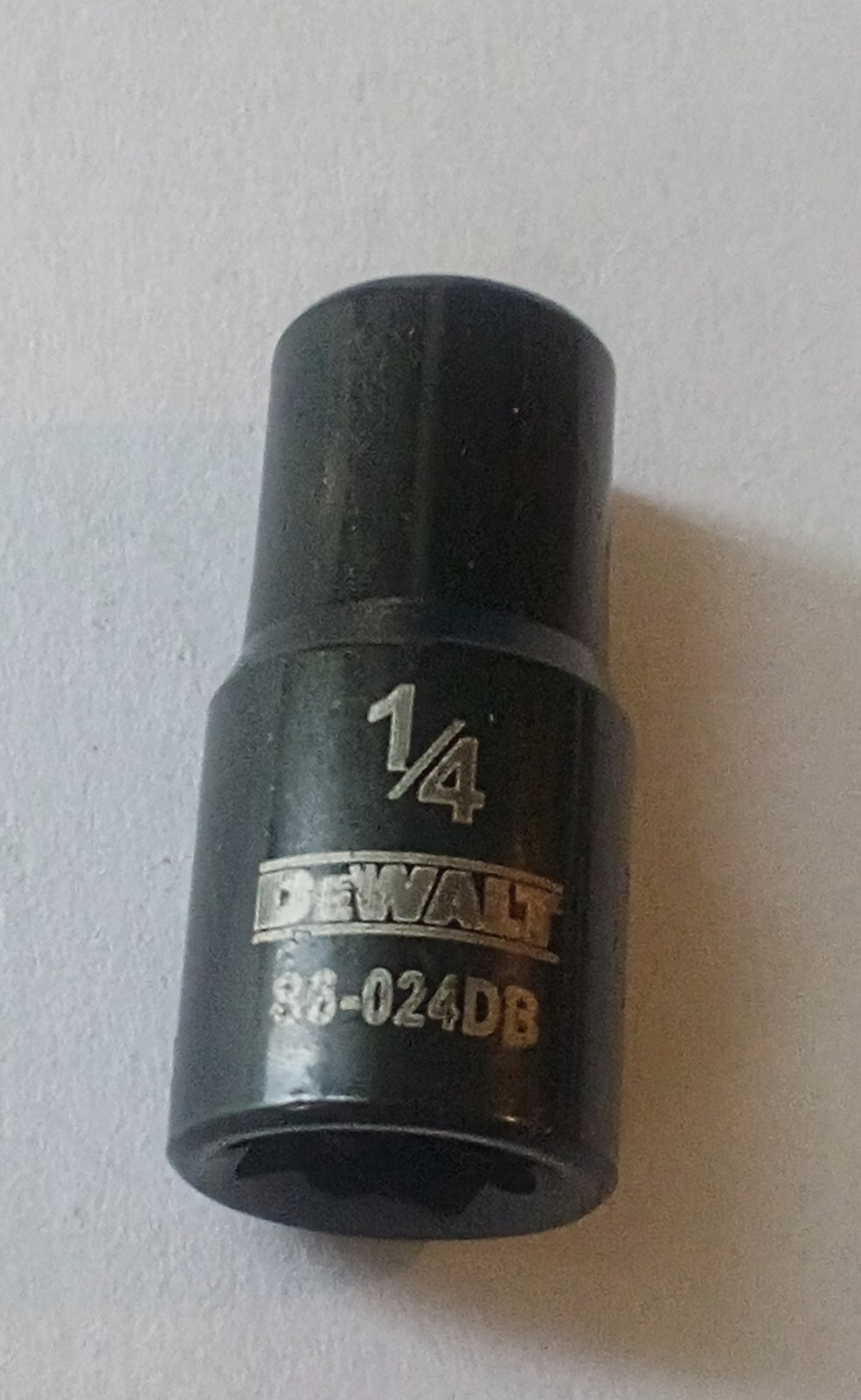 DeWalt 1/4″ x 1/4″ Dr SAE Black Chrome Socket  86-024DB – 6 Pt Free Shipping