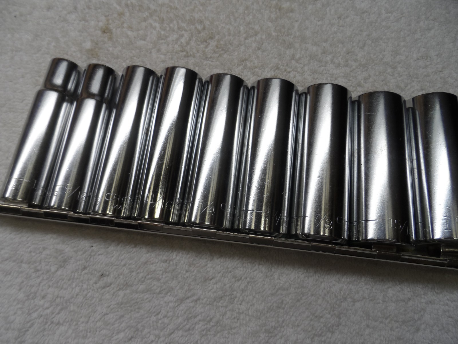 Craftsman 1/2″ Drive SAE Deep Socket Set, USA, 12pt – 9 pcs (1/2″ to 1″)