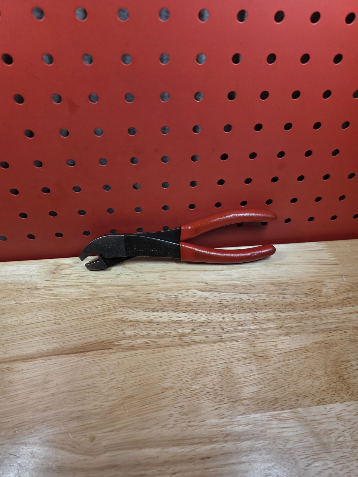 Snap-on Tools 208BCP Red Handle Rounded Nose Battery Terminal Pliers USA