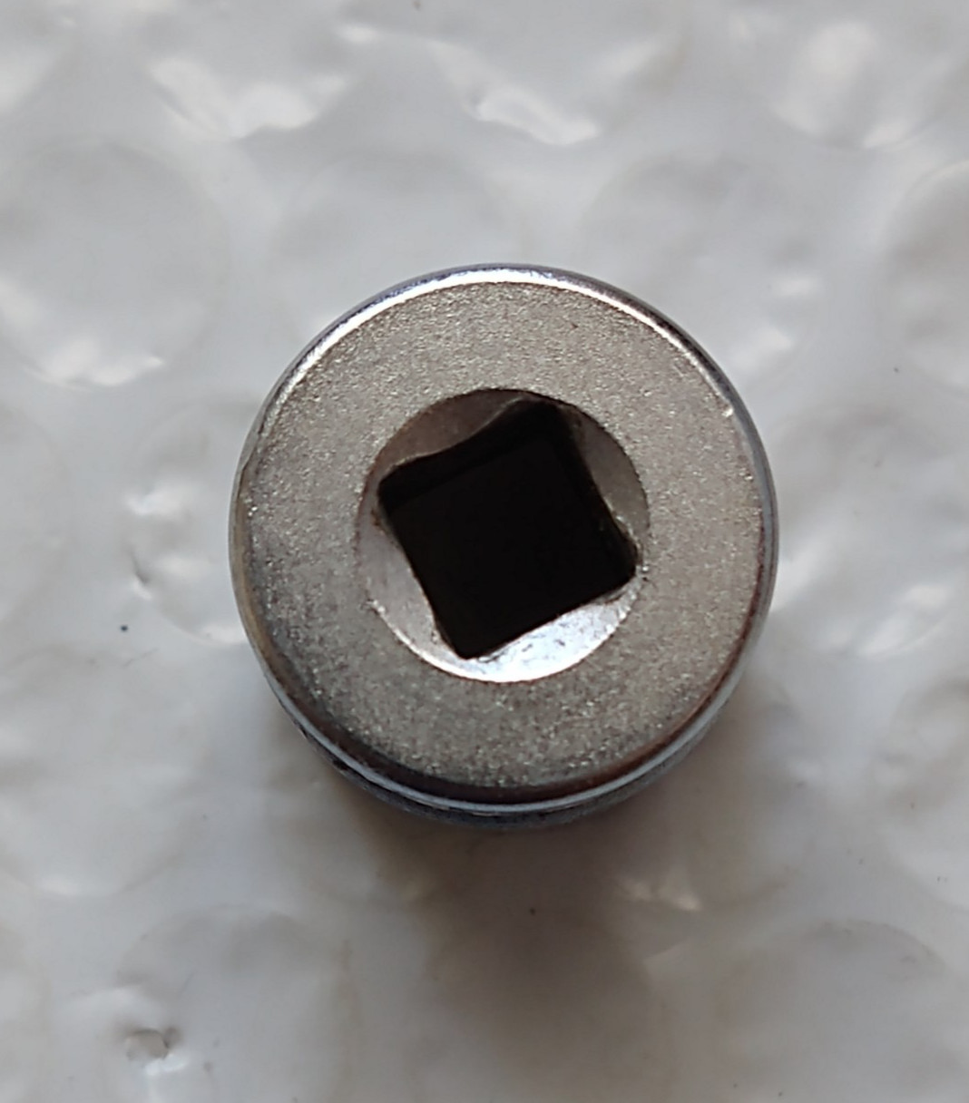 SNAP ON TM18, 1/4″ DRIVE, 9/16″ SOCKET, SHALLOW, 6 POINT.