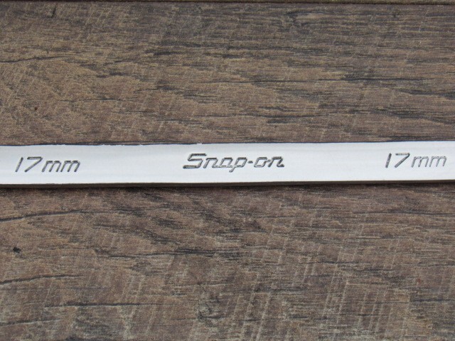 SNAP ON 17MM OEXM170B 17MM OPEN END 12 POINT BOX END COMB. WRENCH 17 MM USED
