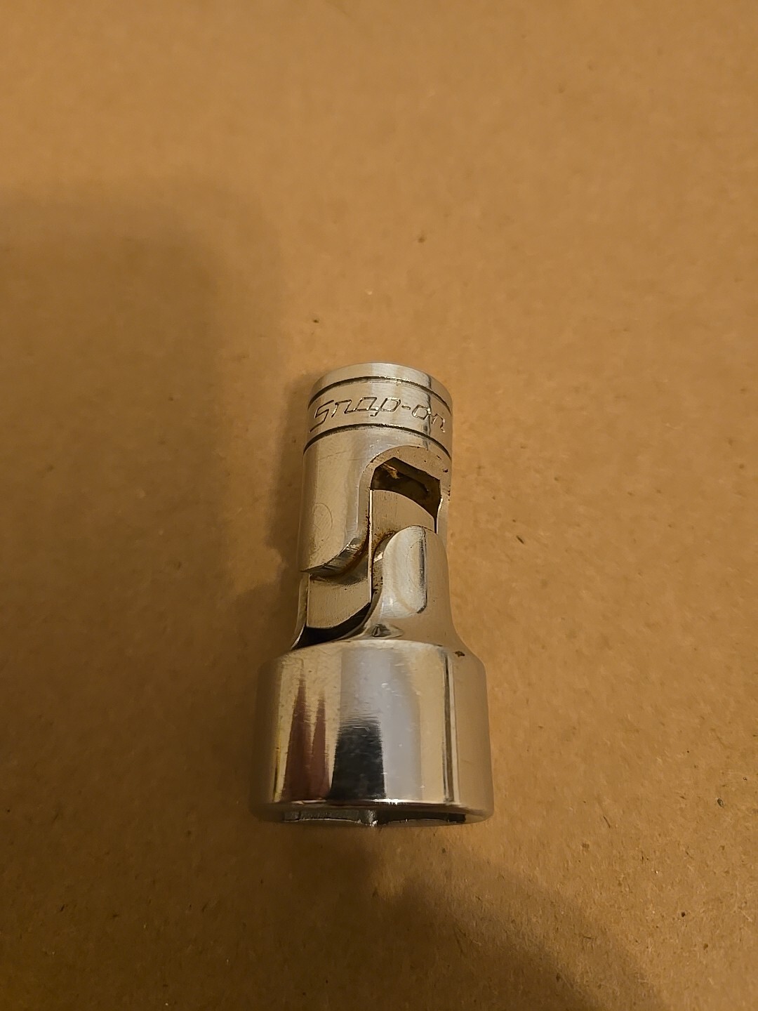 Snap On 3/8″ Drive 3/4″ 6PT SAE Chrome Universal Swivel Socket FS24