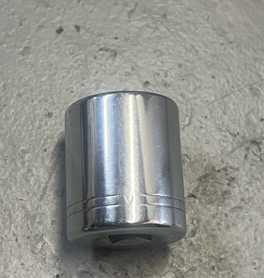 Craftsman V 47517 1-1/16″ 12 Point 1/2 Drive Shallow Socket SAE USA