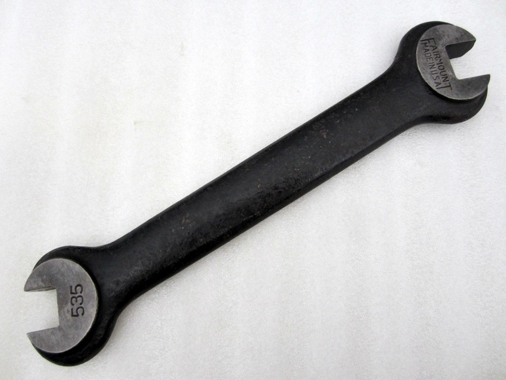 Antique Fairmount 9/16″ x 5/8″ Open End Wrench No. 535 Made in USA
