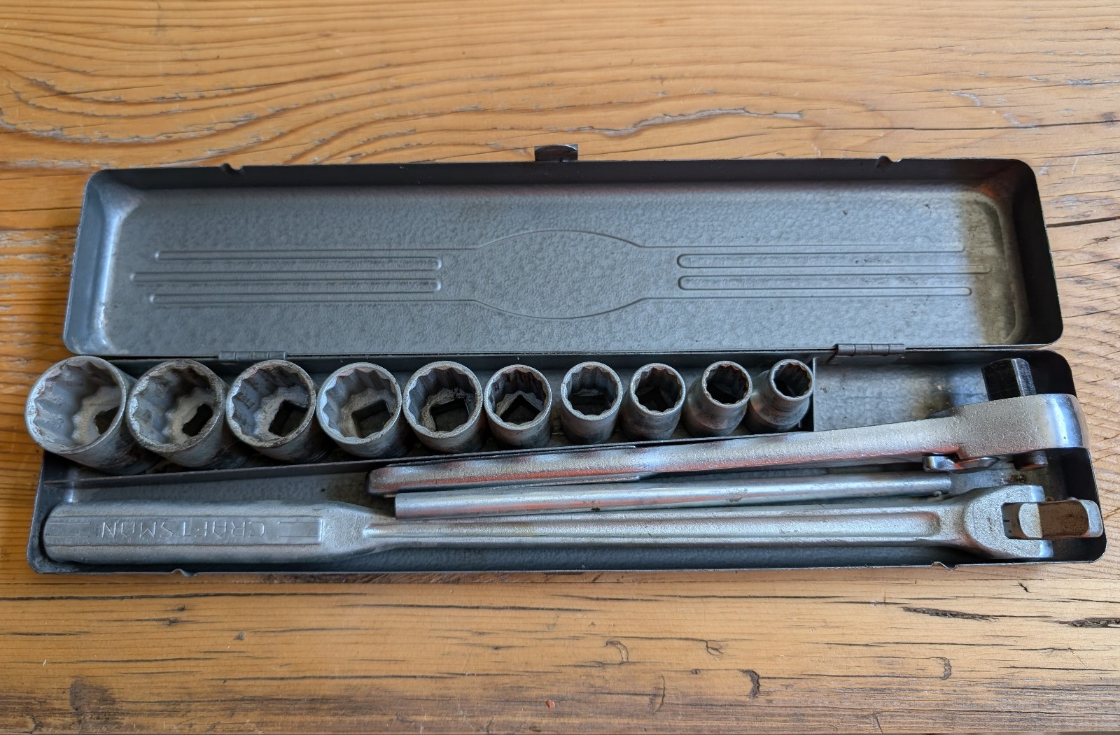 Vintage Craftsman 1/2″ Drive 12pc SAE Socket Set w/ Metal Case *V-Series* USA
