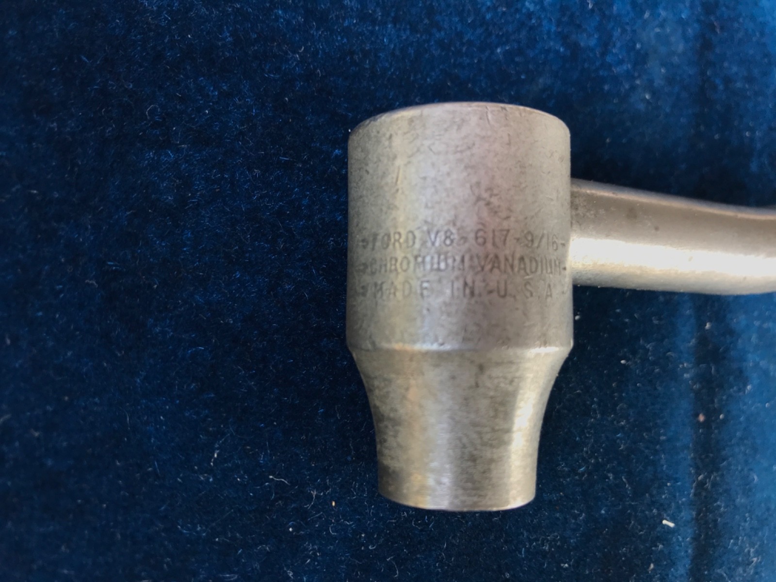 FORD V 8 Socket Wrench #617 9/16 inch